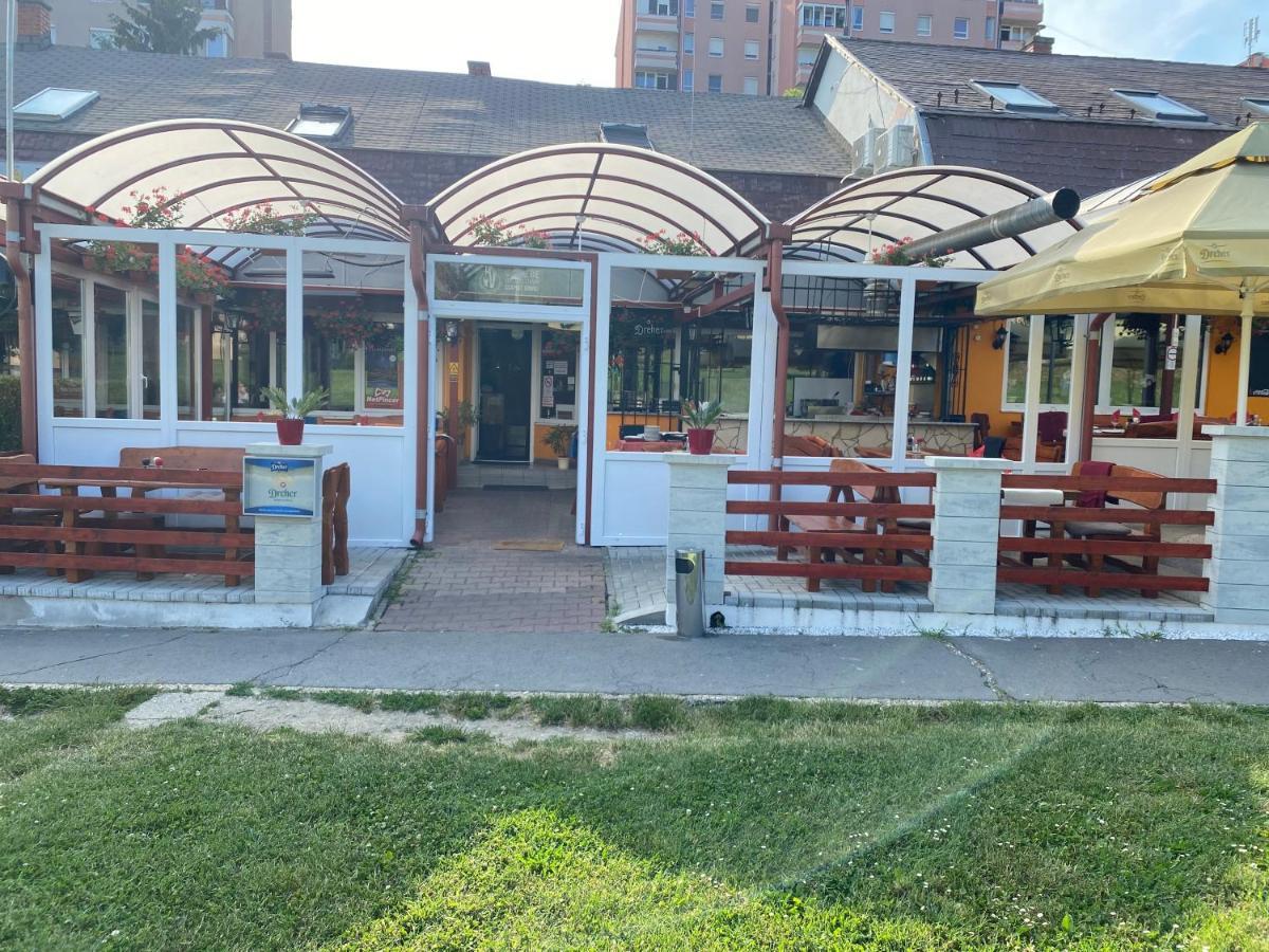 Hotel Kiskakas Etterem Zalaegerszeg Exterior foto